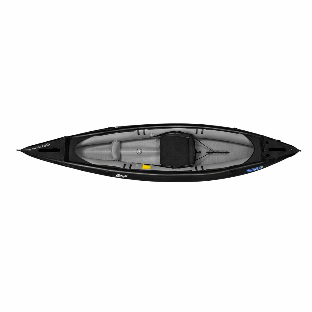 schwarzes RUSH-1 Gumotex-Schlauchboot mit einem Sitz und von oben fotografiert